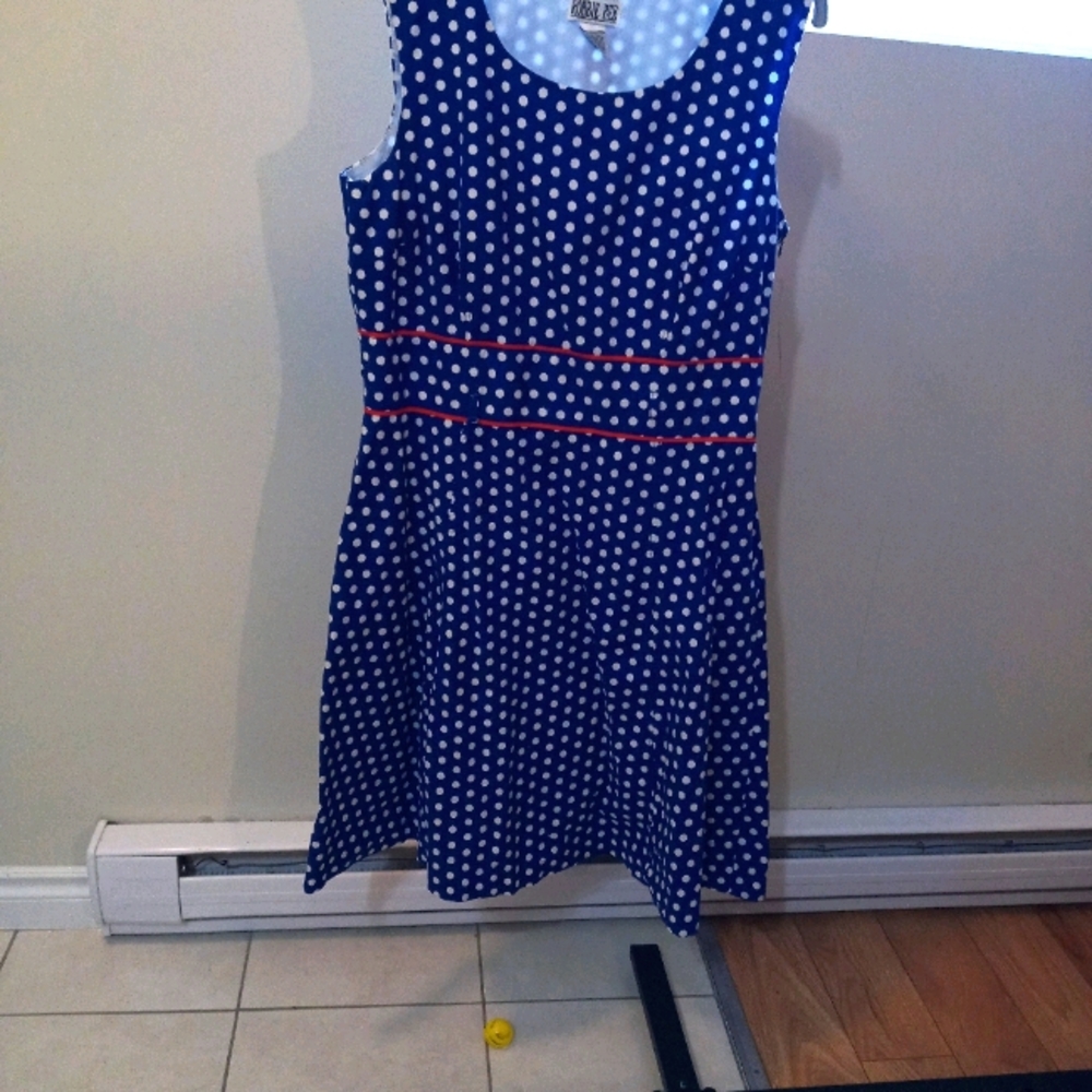 Robbie bee polka dot